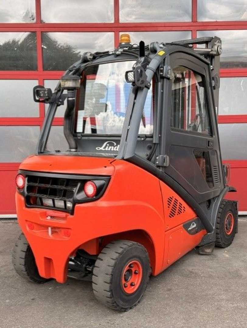 Used Forklift Linde H25D-02 4 ratų šakinis krautuvas (Image 5) Used Forklift Linde H25D-02 4 ratų šakinis krautuvas (Image 5)