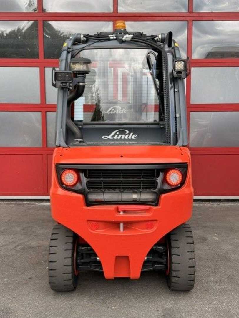 Used Forklift Linde H25D-02 4 ratų šakinis krautuvas (Image 6) Used Forklift Linde H25D-02 4 ratų šakinis krautuvas (Image 6)
