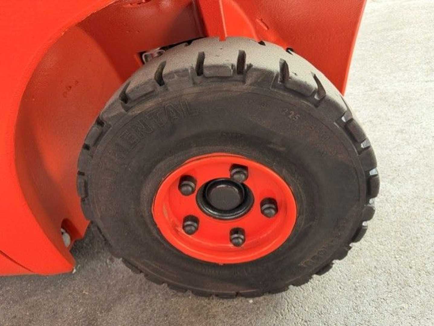 Used Forklift Linde H25D-02 4 ratų šakinis krautuvas (Image 10) Used Forklift Linde H25D-02 4 ratų šakinis krautuvas (Image 10)