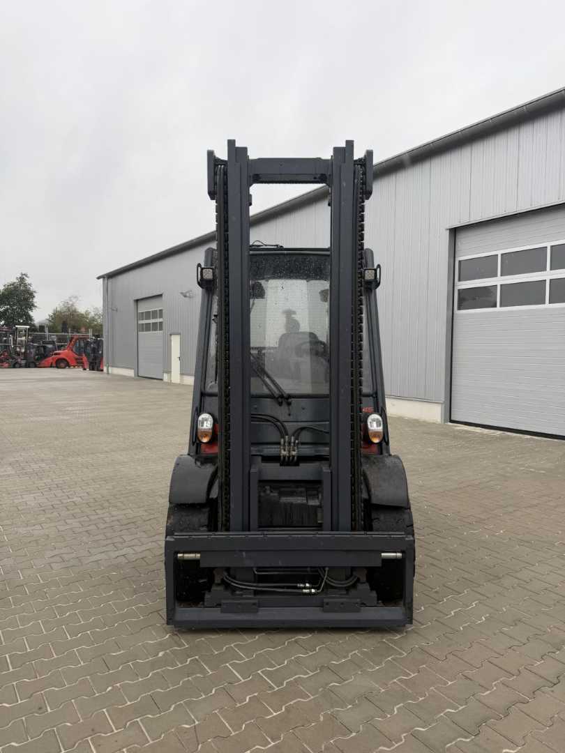 Used Forklift Linde H45D-02 4 ratų šakinis krautuvas (Image 2) Used Forklift Linde H45D-02 4 ratų šakinis krautuvas (Image 2)