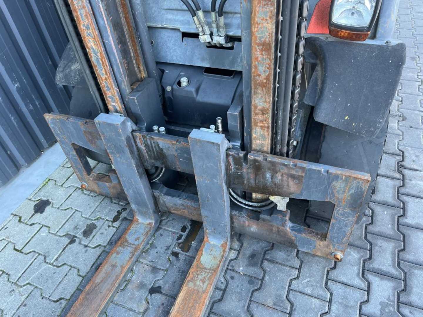 Used Forklift Linde H40D-02 4 ratų šakinis krautuvas (Image 9) Used Forklift Linde H40D-02 4 ratų šakinis krautuvas (Image 9)