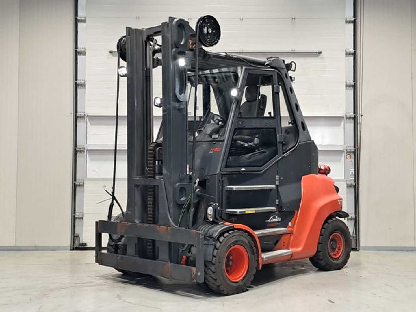 Used Forklift Linde H80D-03/900 4 ratų šakinis krautuvas (Image 1) Used Forklift Linde H80D-03/900 4 ratų šakinis krautuvas (Image 1)
