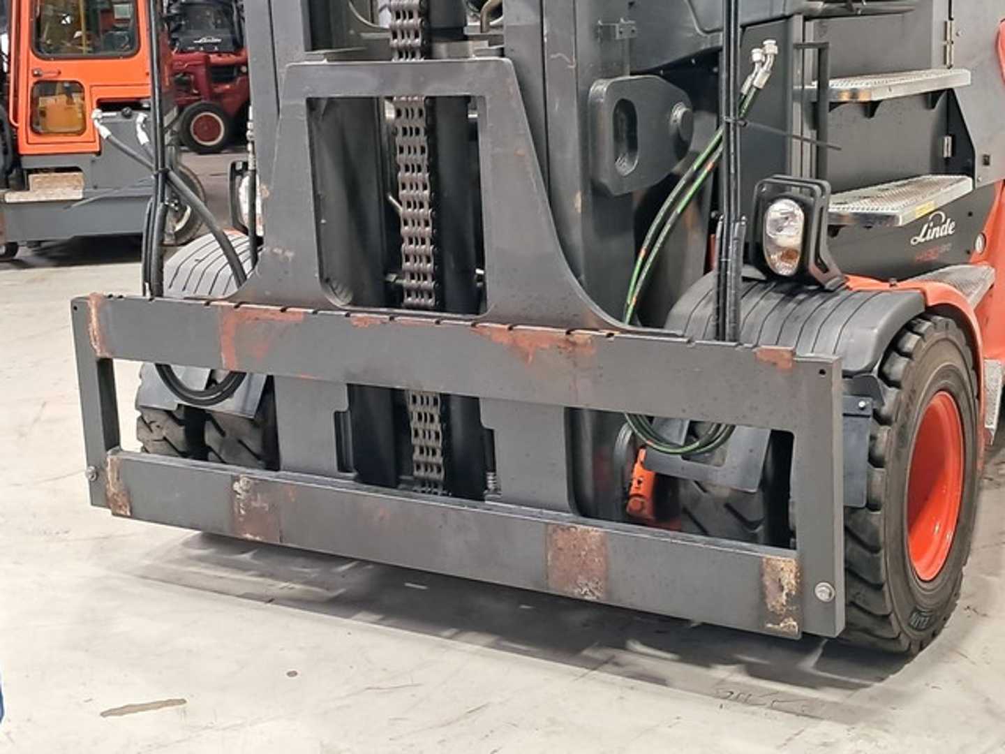 Used Forklift Linde H80D-03/900 4 ratų šakinis krautuvas (Image 7) Used Forklift Linde H80D-03/900 4 ratų šakinis krautuvas (Image 7)