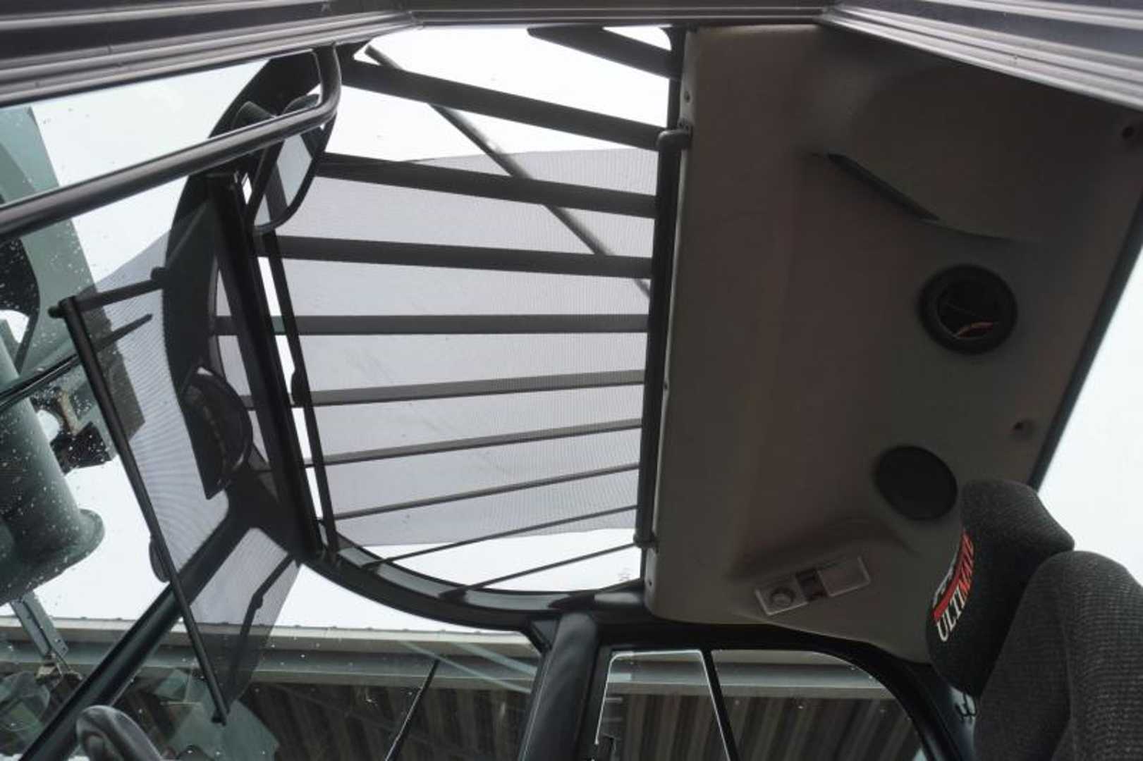 Used Forklift Linde H 160 D/1200 1401 4 ratų šakinis krautuvas (Image 8) Used Forklift Linde H 160 D/1200 1401 4 ratų šakinis krautuvas (Image 8)