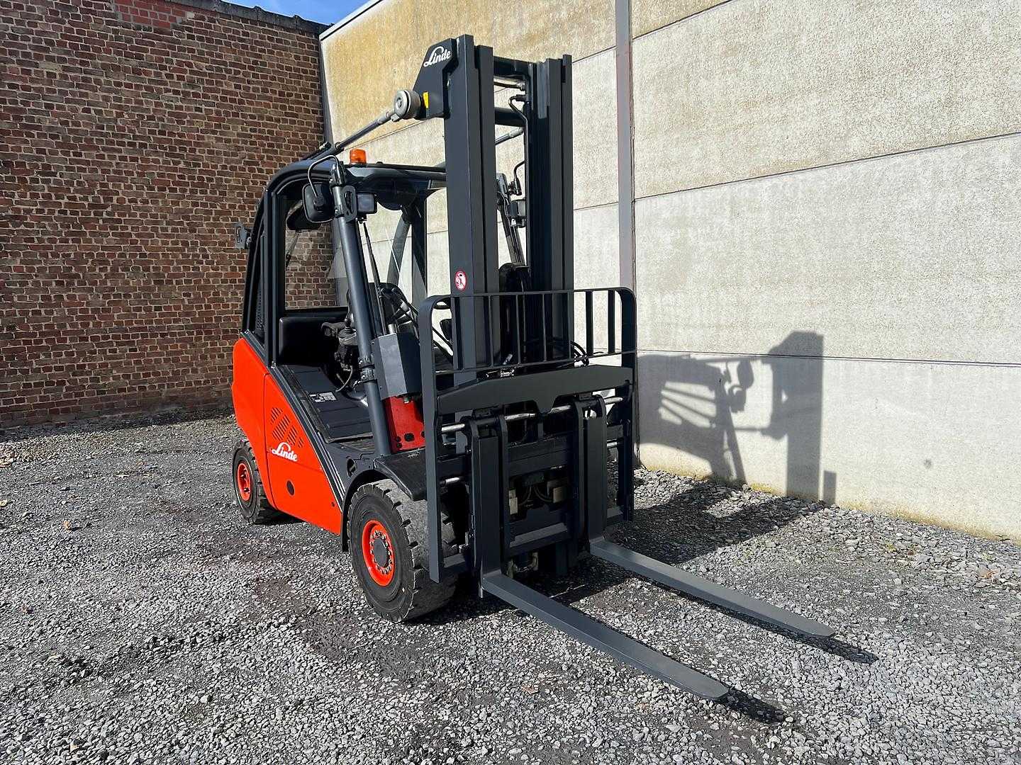 Used Forklift Linde H30D-01 4 ratų šakinis krautuvas (Image 3)