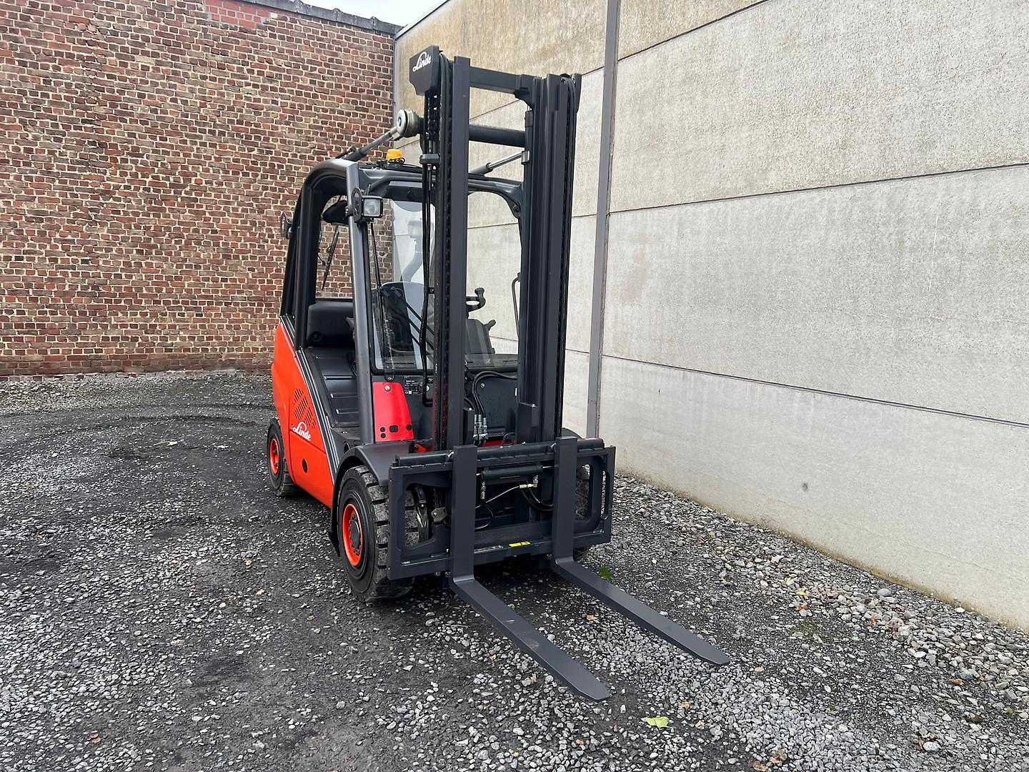 Used Forklift Linde H30D-01 4 ratų šakinis krautuvas (Image 3)