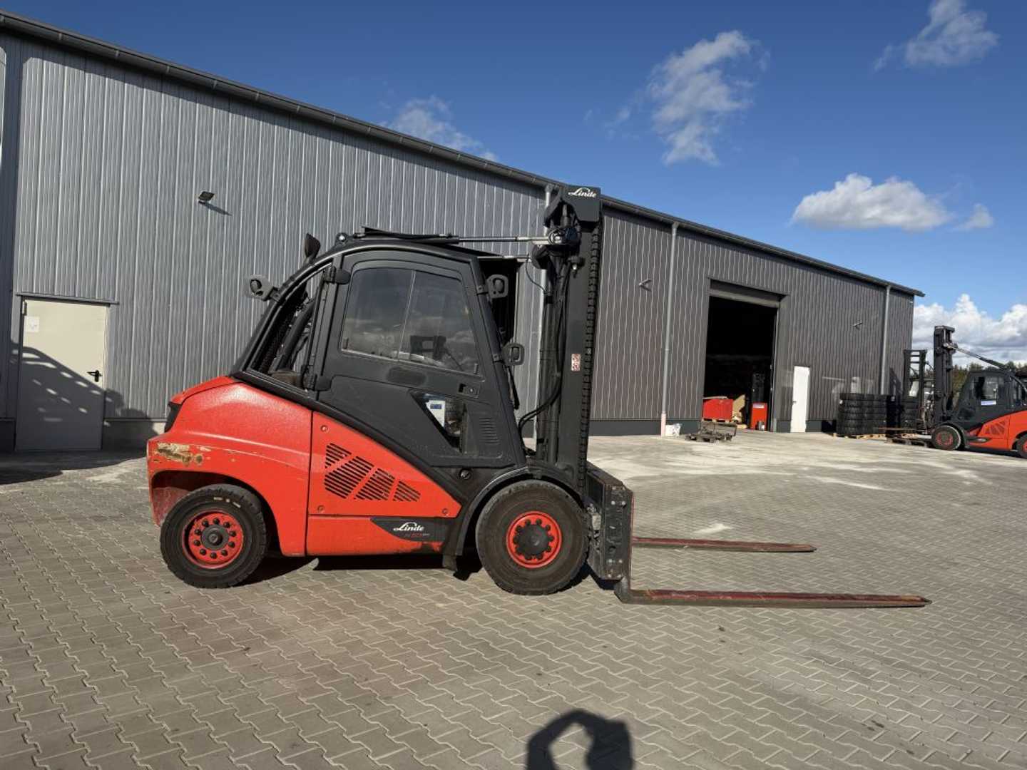 Used Forklift Linde H50D-02/600 4 ratų šakinis krautuvas (Image 10) Used Forklift Linde H50D-02/600 4 ratų šakinis krautuvas (Image 10)