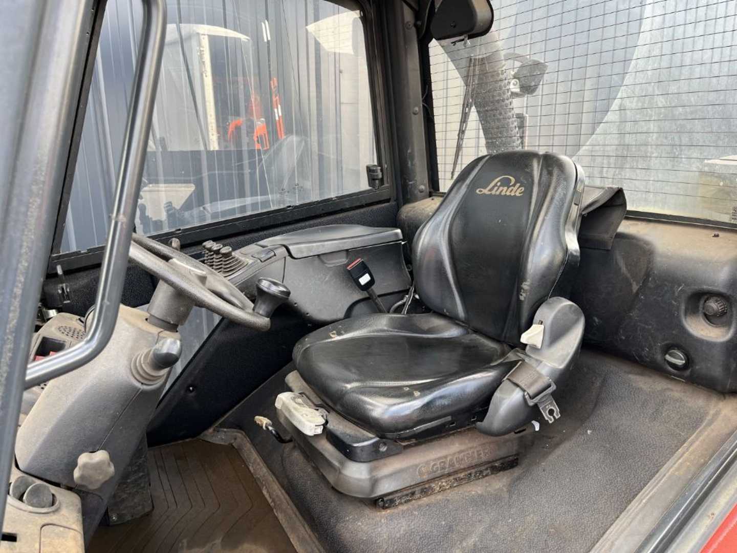 Used Forklift Linde H40D-02 4 ratų šakinis krautuvas (Image 6) Used Forklift Linde H40D-02 4 ratų šakinis krautuvas (Image 6)
