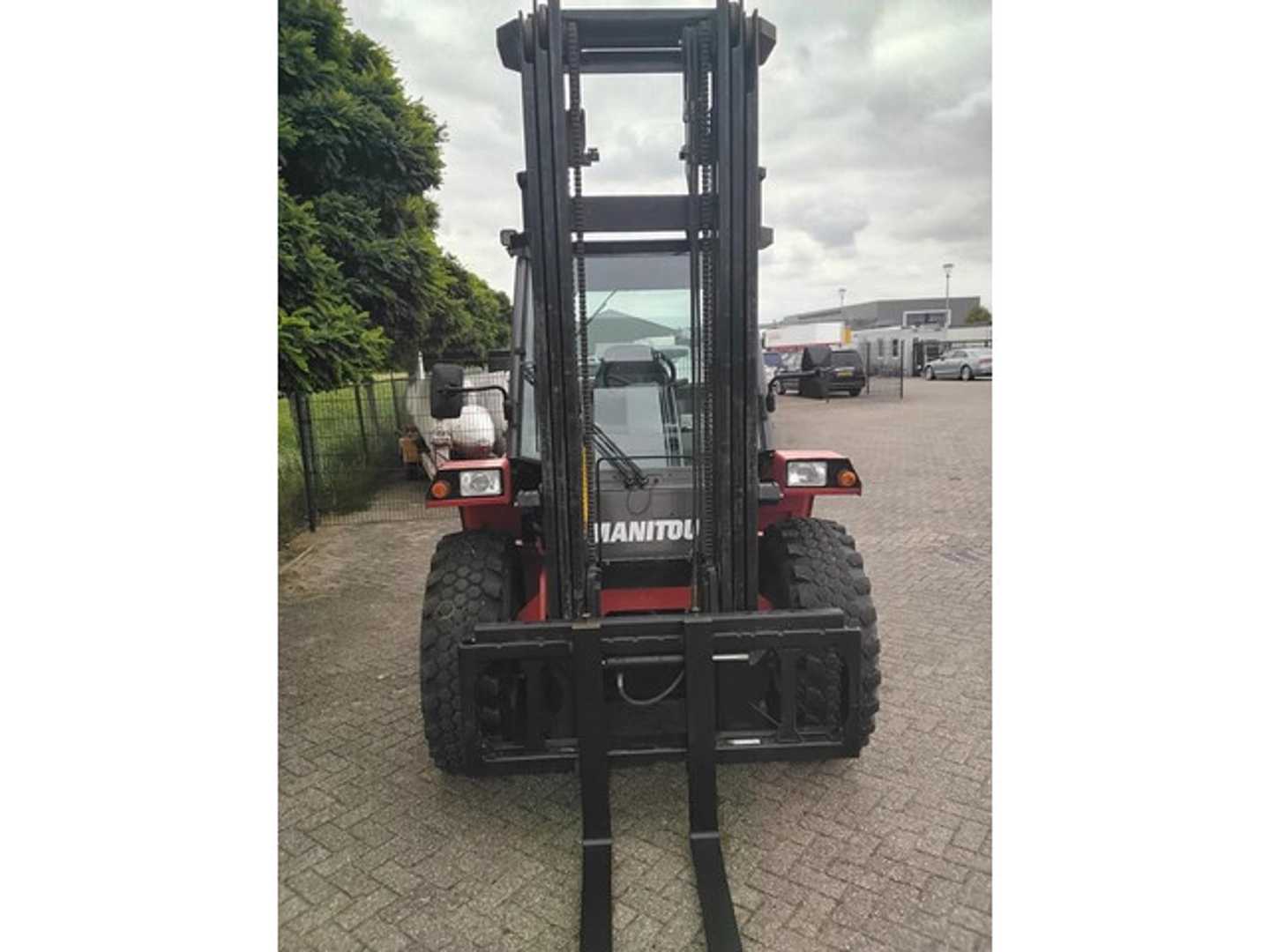 Used Forklift Manitou M26-2 P ST3B S4-EU 4 ratų šakinis krautuvas (Image 6)