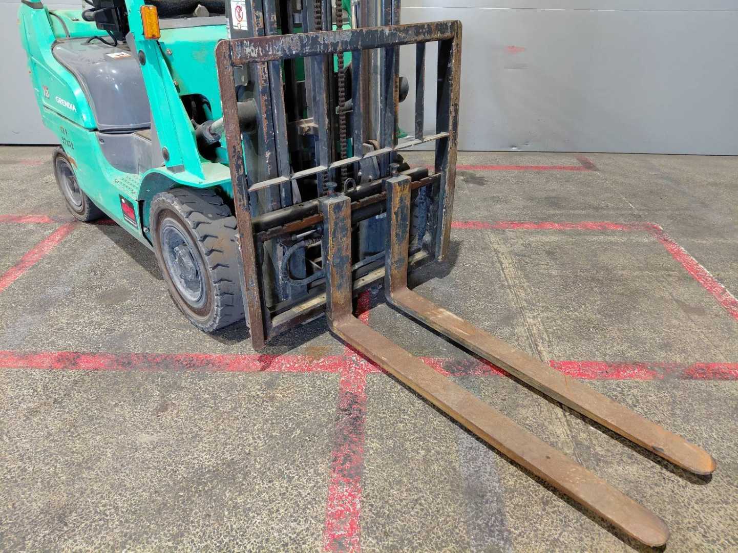Used Forklift Mitsubishi FD15N 4 ratų šakinis krautuvas (Image 6) Used Forklift Mitsubishi FD15N 4 ratų šakinis krautuvas (Image 6)