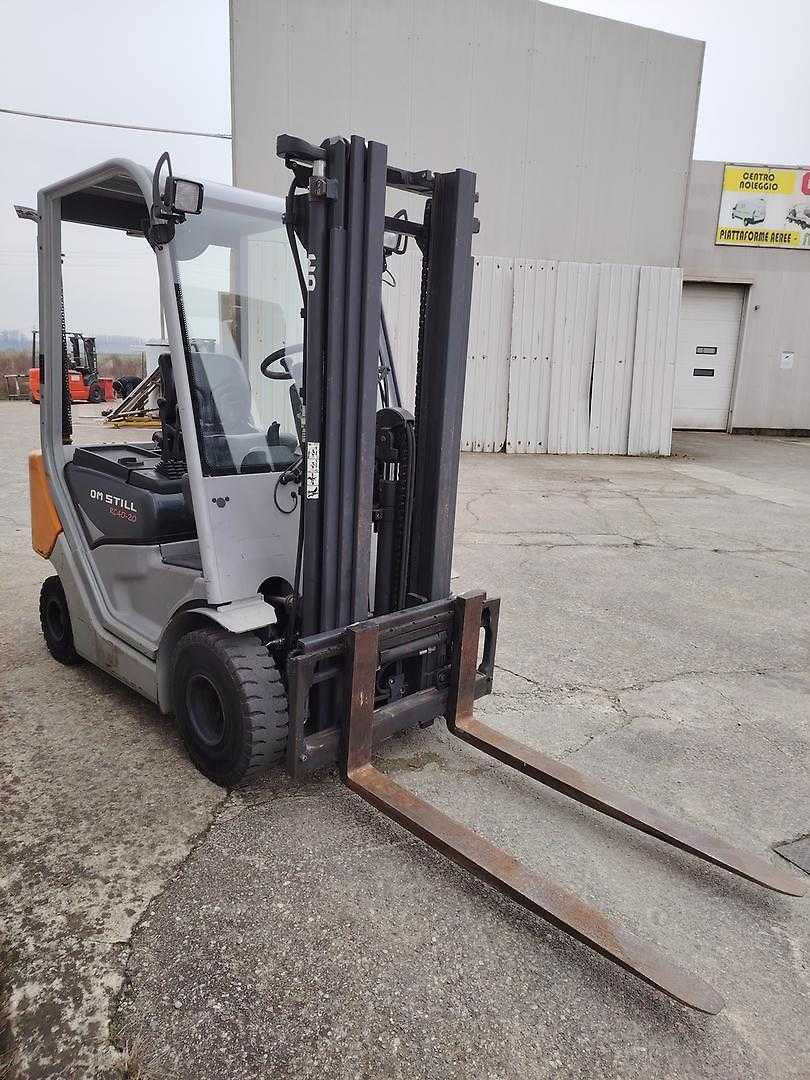 Used Forklift STILL RC40-20 4 ratų šakinis krautuvas (Image 4) Used Forklift STILL RC40-20 4 ratų šakinis krautuvas (Image 4)