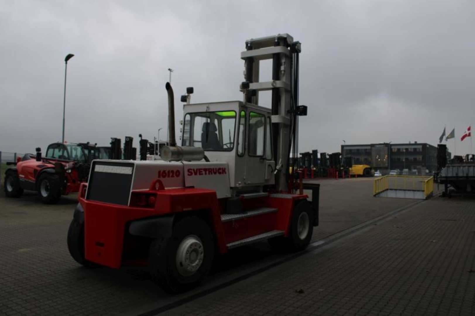 Used Forklift Svetruck 16120-35 4 ratų šakinis krautuvas (Image 3) Used Forklift Svetruck 16120-35 4 ratų šakinis krautuvas (Image 3)