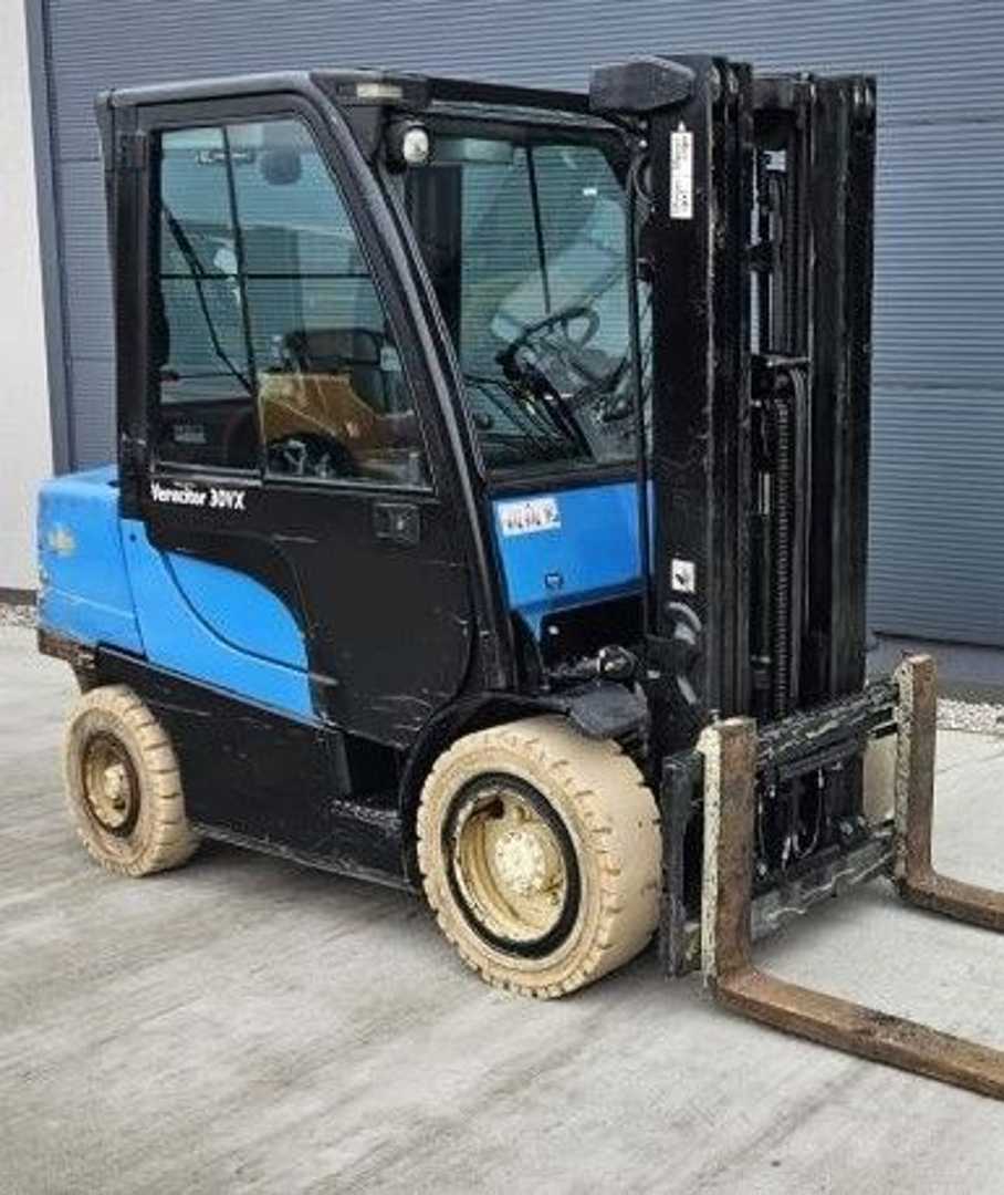 Used Forklift Yale GDP 30VX 4 ratų šakinis krautuvas (Image 1) Used Forklift Yale GDP 30VX 4 ratų šakinis krautuvas (Image 1)