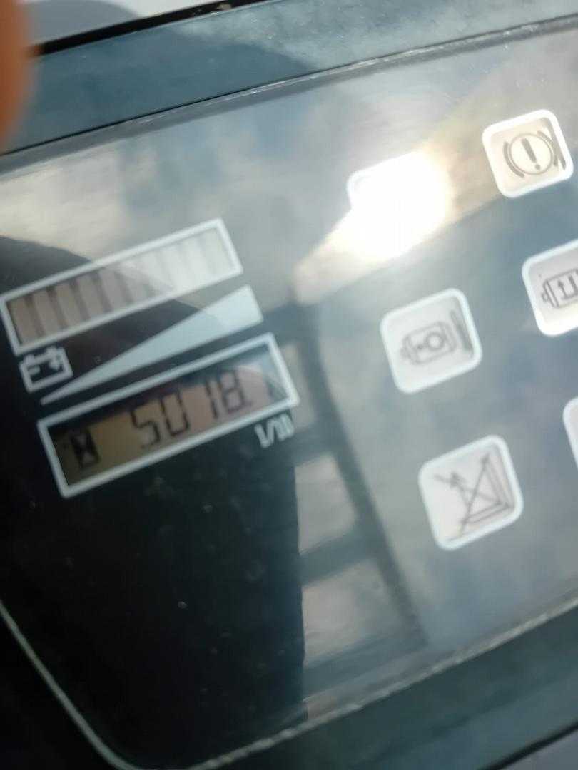Used Forklift Cesab COMPACT 300 4 ratų šakinis krautuvas (Image 3) Used Forklift Cesab COMPACT 300 4 ratų šakinis krautuvas (Image 3)