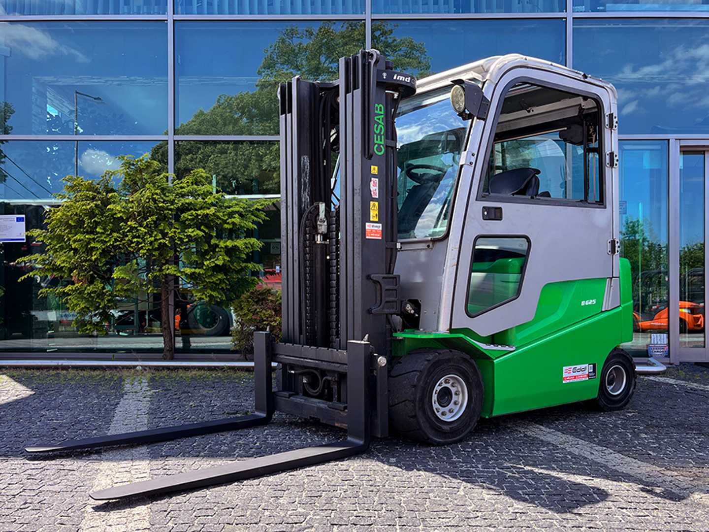 Used Forklift Cesab B625 4 ratų šakinis krautuvas (Image 1) Used Forklift Cesab B625 4 ratų šakinis krautuvas (Image 1)