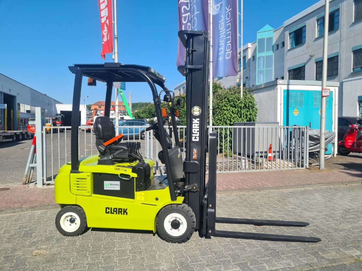 Used Forklift Clark GEX 16 4 ratų šakinis krautuvas (Image 3) Used Forklift Clark GEX 16 4 ratų šakinis krautuvas (Image 3)