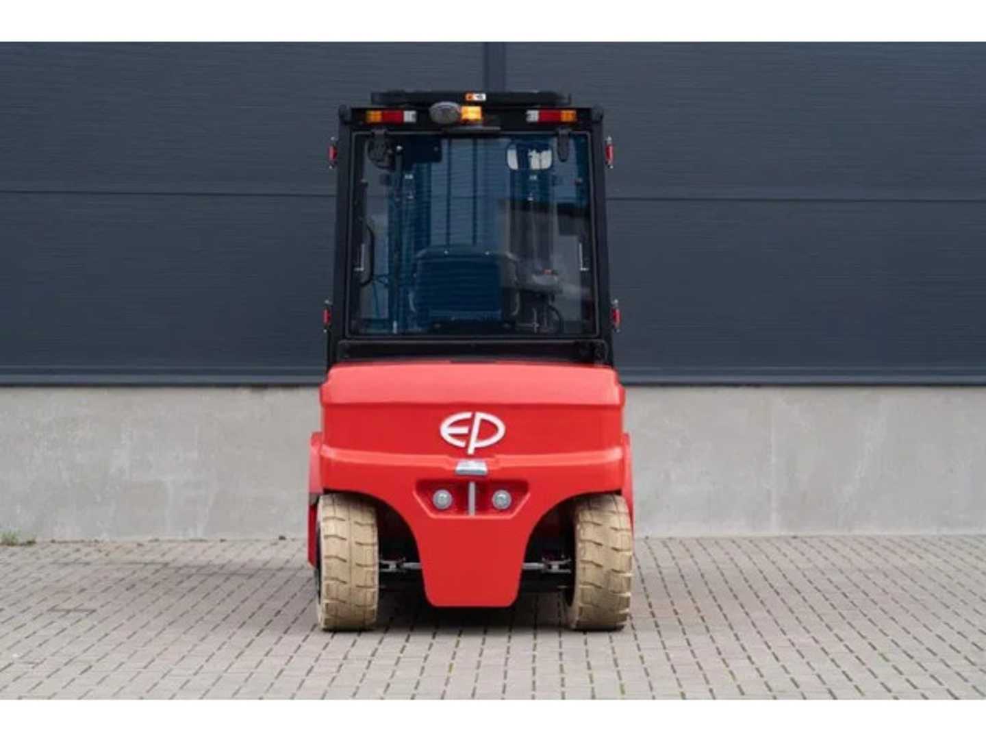 Used Forklift EP CPD50L1 elektrische heftruck (5.000 kg) 4 ratų šakinis krautuvas (Image 2) Used Forklift EP CPD50L1 elektrische heftruck (5.000 kg) 4 ratų šakinis krautuvas (Image 2)