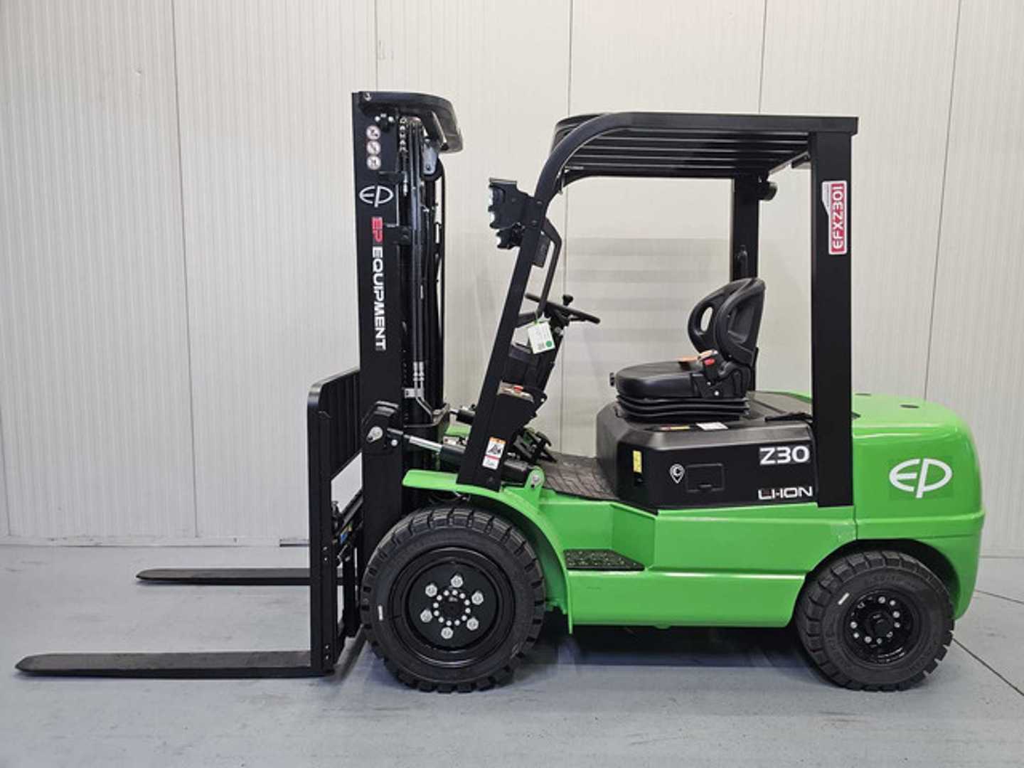 Used Forklift EP Vorkheftruck EFXZ-301-H - 4,8M Triplex - Freelift - Sideshift 4 ratų šakinis krautuvas (Image 3) Used Forklift EP Vorkheftruck EFXZ-301-H - 4,8M Triplex - Freelift - Sideshift 4 ratų šakinis krautuvas (Image 3)