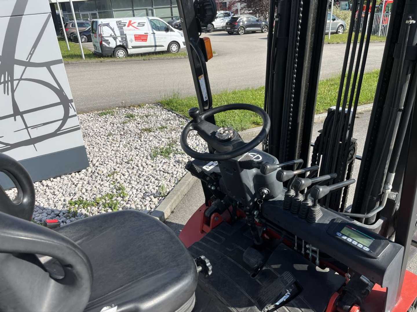 Used Forklift EP EFL252 4 ratų šakinis krautuvas (Image 5) Used Forklift EP EFL252 4 ratų šakinis krautuvas (Image 5)