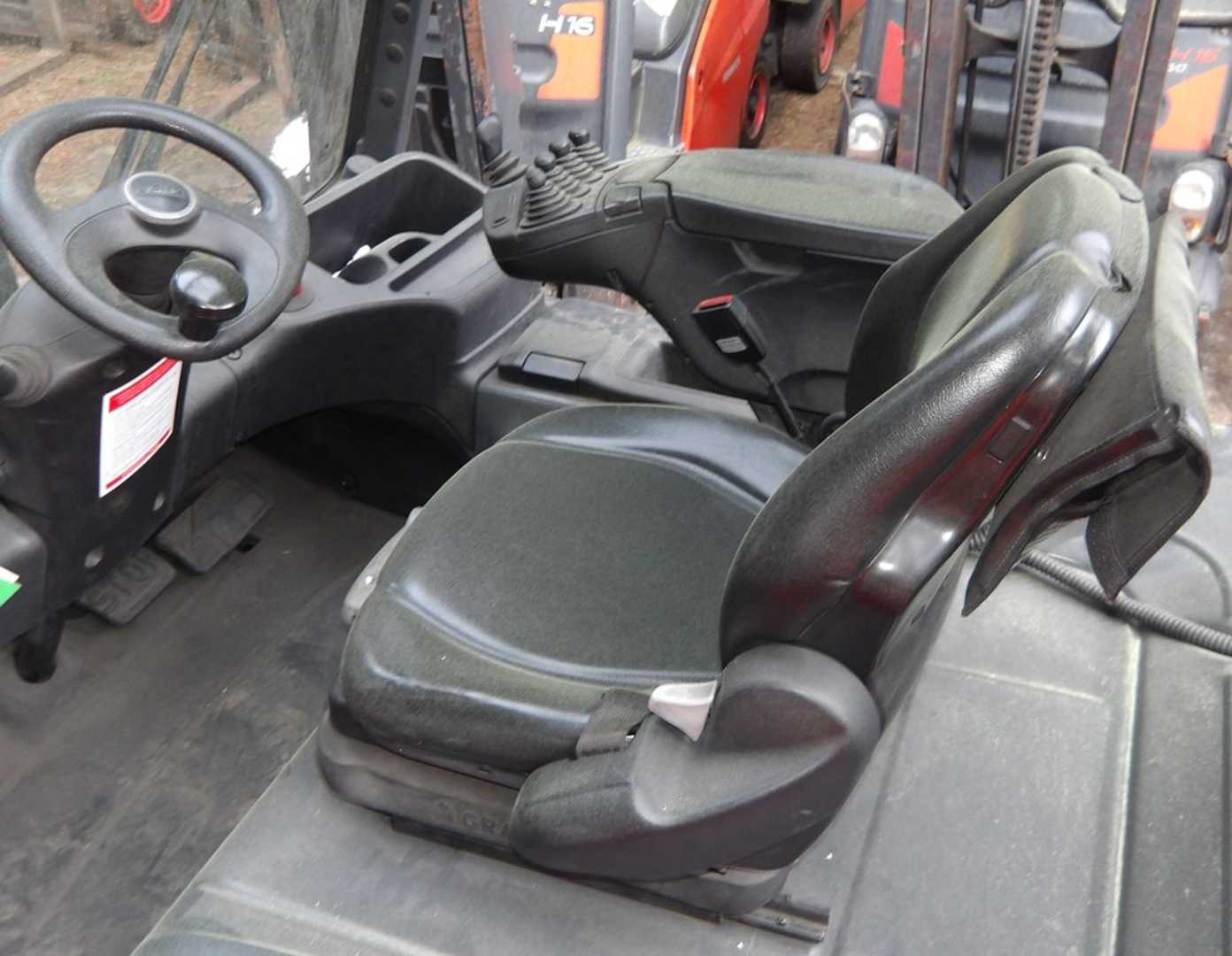 Used Forklift Fenwick E 50 HL 4 ratų šakinis krautuvas (Image 2) Used Forklift Fenwick E 50 HL 4 ratų šakinis krautuvas (Image 2)