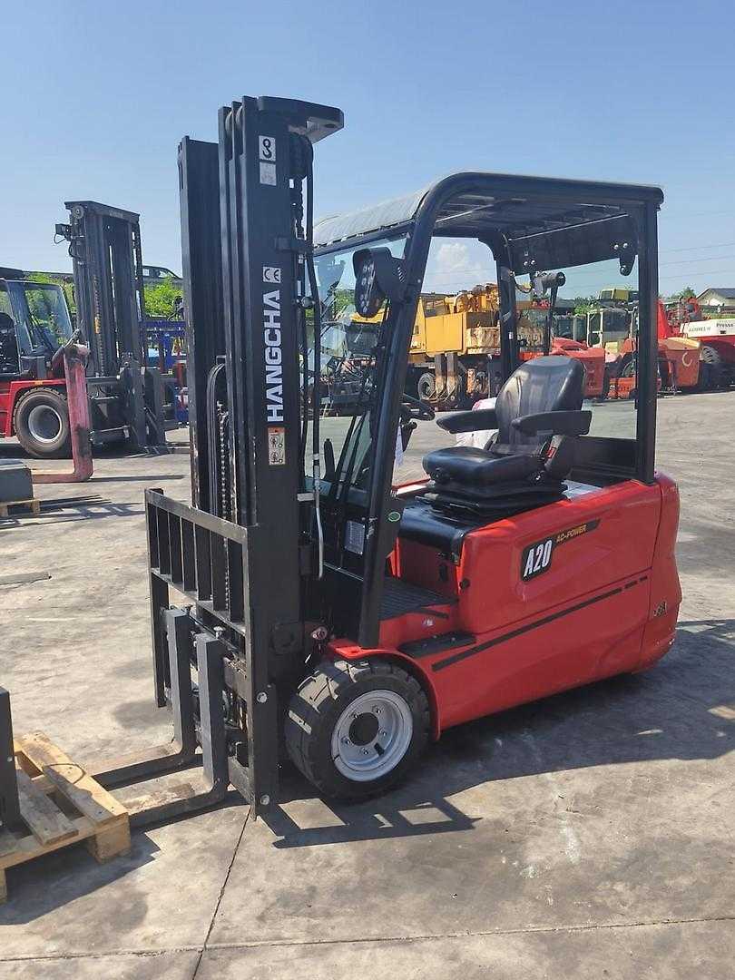Used Forklift Hangcha CPDS20-AD6 4 ratų šakinis krautuvas (Image 1) Used Forklift Hangcha CPDS20-AD6 4 ratų šakinis krautuvas (Image 1)