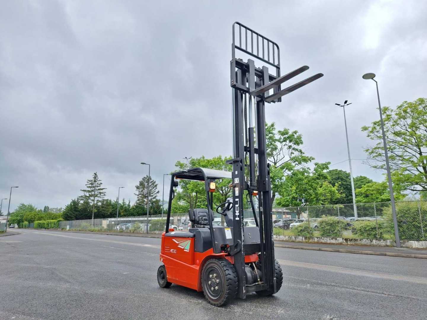 Used Forklift Heli CPD30 4 ratų šakinis krautuvas (Image 9) Used Forklift Heli CPD30 4 ratų šakinis krautuvas (Image 9)