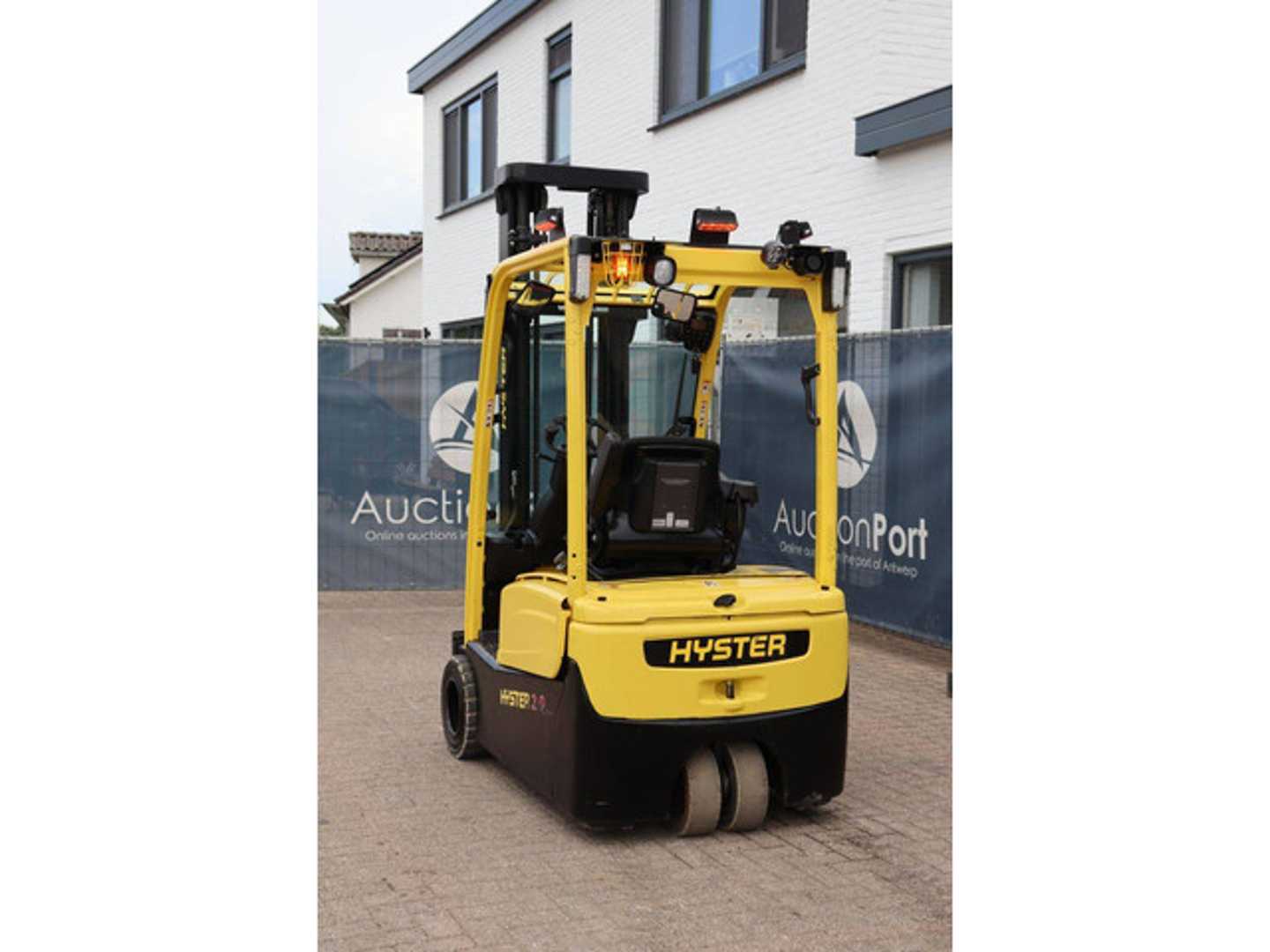 Used Forklift Hyster J2.0XNT MWB 4 ratų šakinis krautuvas (Image 4)