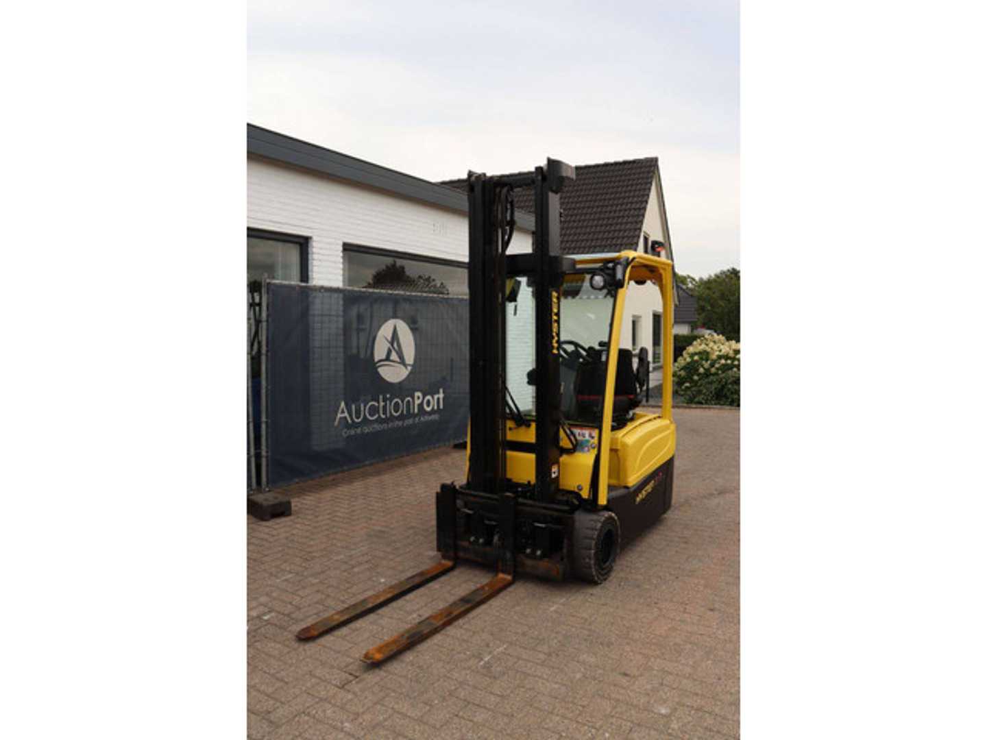 Used Forklift Hyster J2.0XNT MWB 4 ratų šakinis krautuvas (Image 9)