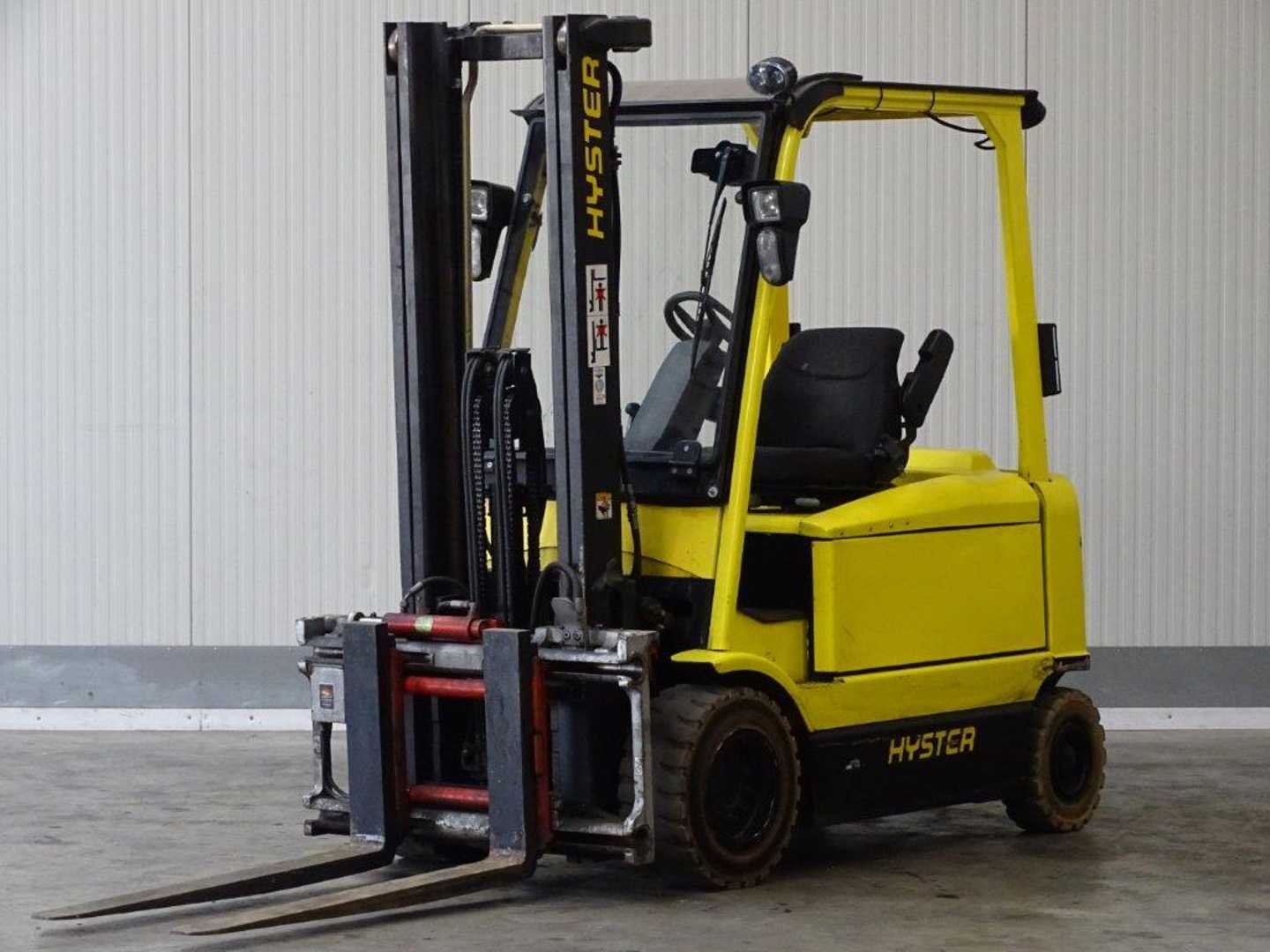 Used Forklift Hyster J3.0XM 4 ratų šakinis krautuvas (Image 1)