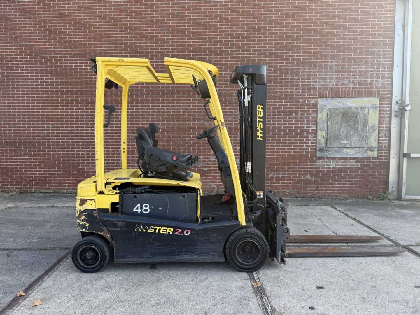 Used Forklift Hyster J2.0XN LWB 4 ratų šakinis krautuvas (Image 2)