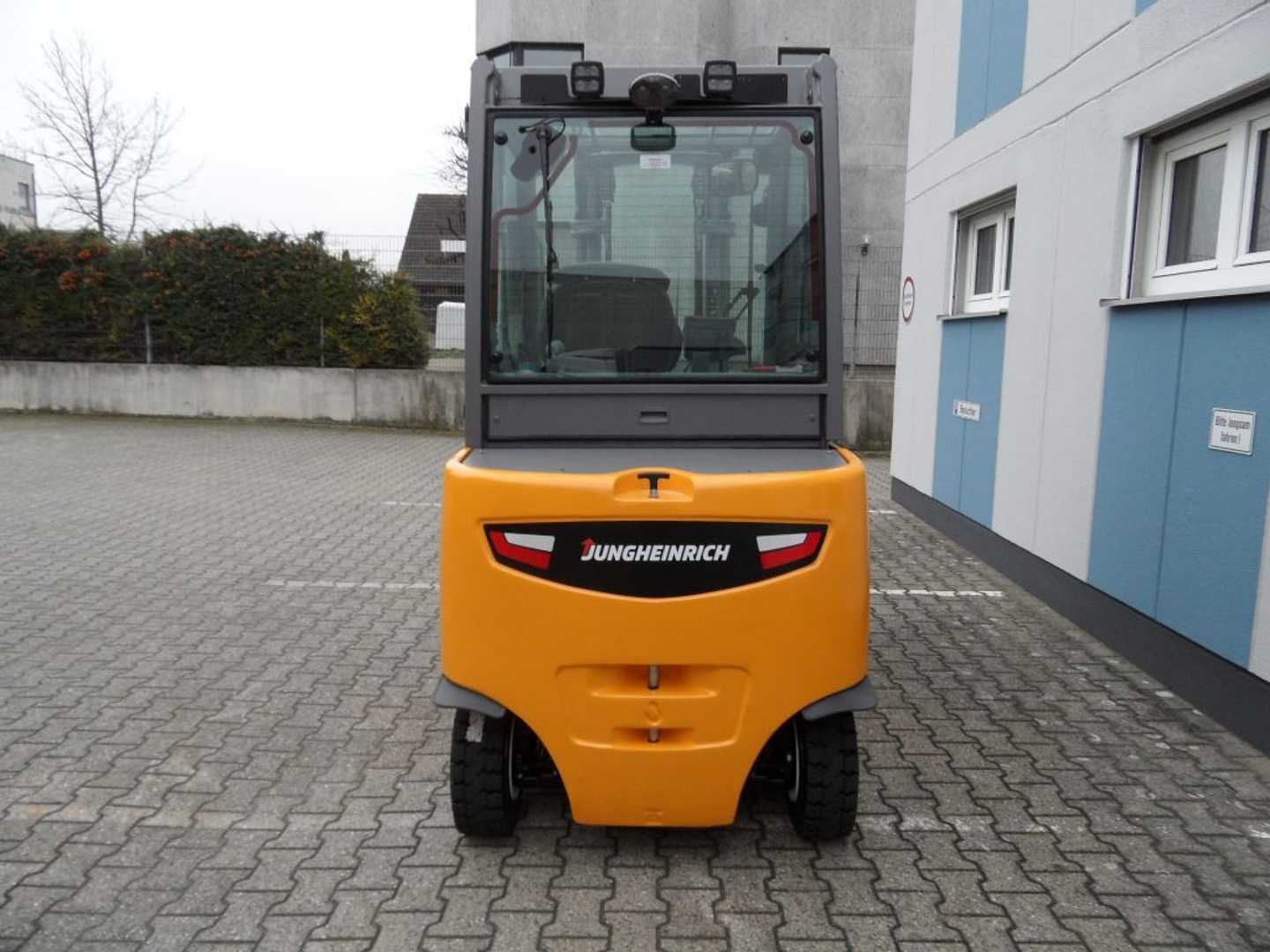 Used Forklift Jungheinrich EFG 425s - Batterie NEU - Kabine mit Heizung 4 ratų šakinis krautuvas (Image 9)