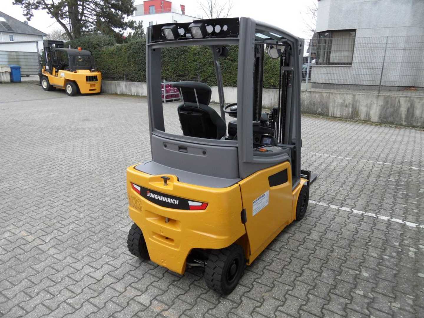 Used Forklift Jungheinrich EFG 316 - Triplex - NEUE Batterie! 4 ratų šakinis krautuvas (Image 8) Used Forklift Jungheinrich EFG 316 - Triplex - NEUE Batterie! 4 ratų šakinis krautuvas (Image 8)
