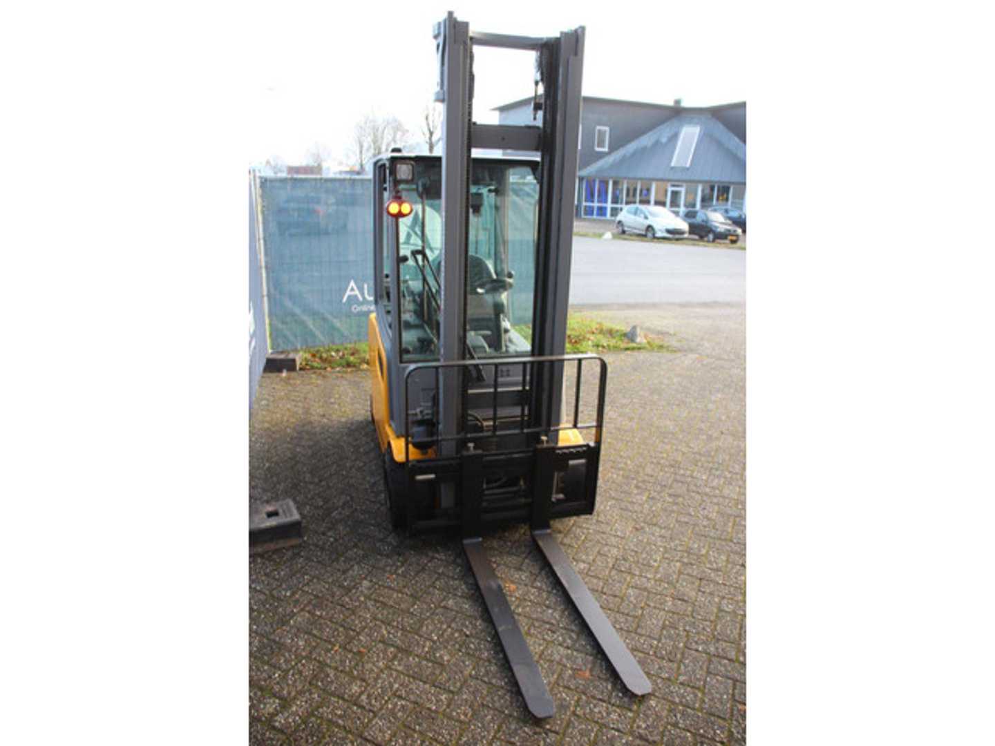 Used Forklift Jungheinrich EFG 320 4 ratų šakinis krautuvas (Image 6)