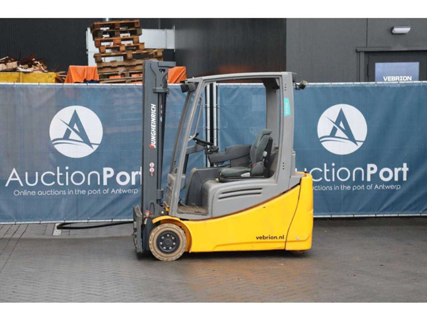 Used Forklift Jungheinrich EFG 216 440DZ 4 ratų šakinis krautuvas (Image 1) Used Forklift Jungheinrich EFG 216 440DZ 4 ratų šakinis krautuvas (Image 1)