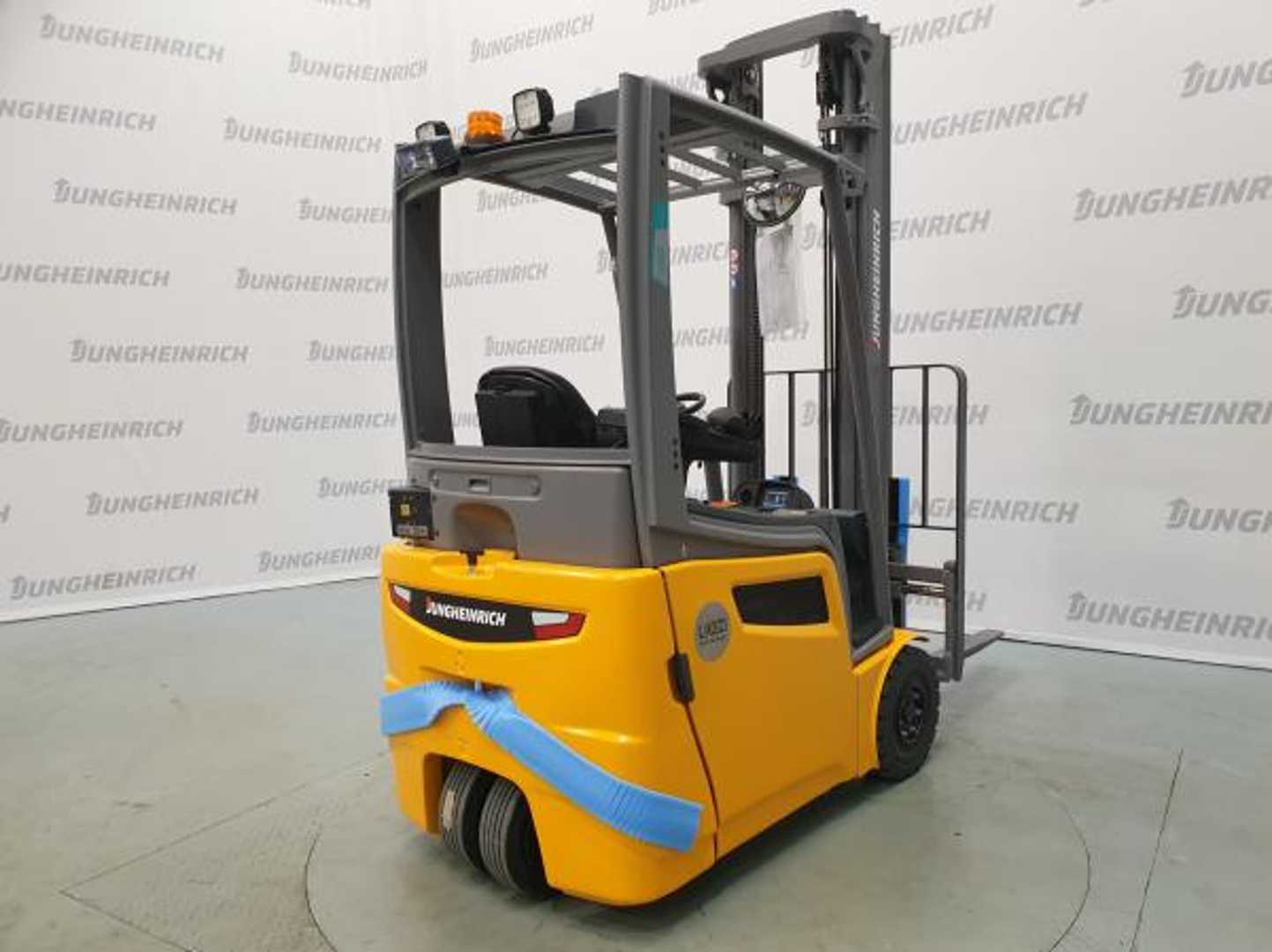 Used Forklift Jungheinrich EFG 215 Li SP GE 100-400 ZT 4 ratų šakinis krautuvas (Image 2) Used Forklift Jungheinrich EFG 215 Li SP GE 100-400 ZT 4 ratų šakinis krautuvas (Image 2)