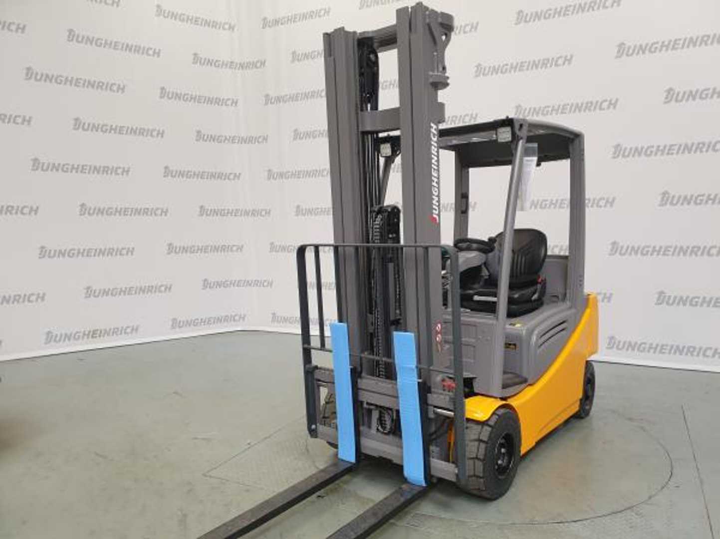 Used Forklift Jungheinrich EFG 320 Li SP GE 115-550 DZ 4 ratų šakinis krautuvas (Image 1) Used Forklift Jungheinrich EFG 320 Li SP GE 115-550 DZ 4 ratų šakinis krautuvas (Image 1)