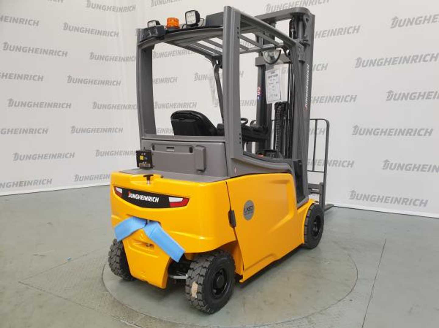 Used Forklift Jungheinrich EFG 320 Li SP GE 115-550 DZ 4 ratų šakinis krautuvas (Image 2) Used Forklift Jungheinrich EFG 320 Li SP GE 115-550 DZ 4 ratų šakinis krautuvas (Image 2)