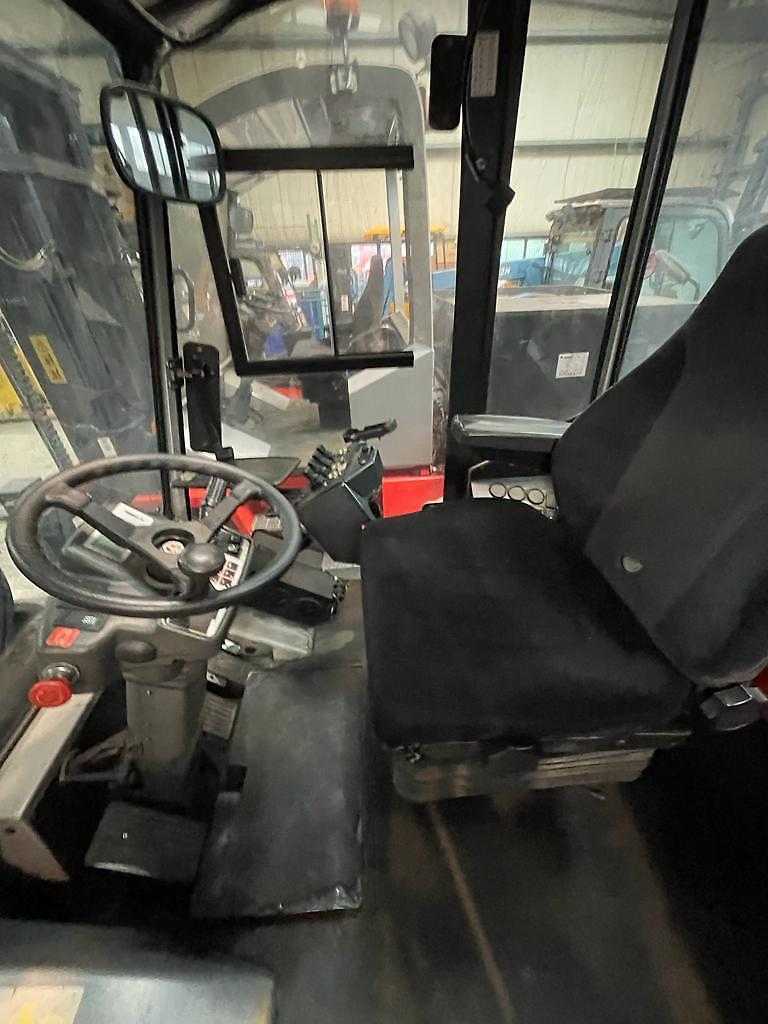 Used Forklift Kalmar ECF80-6 4 ratų šakinis krautuvas (Image 4) Used Forklift Kalmar ECF80-6 4 ratų šakinis krautuvas (Image 4)