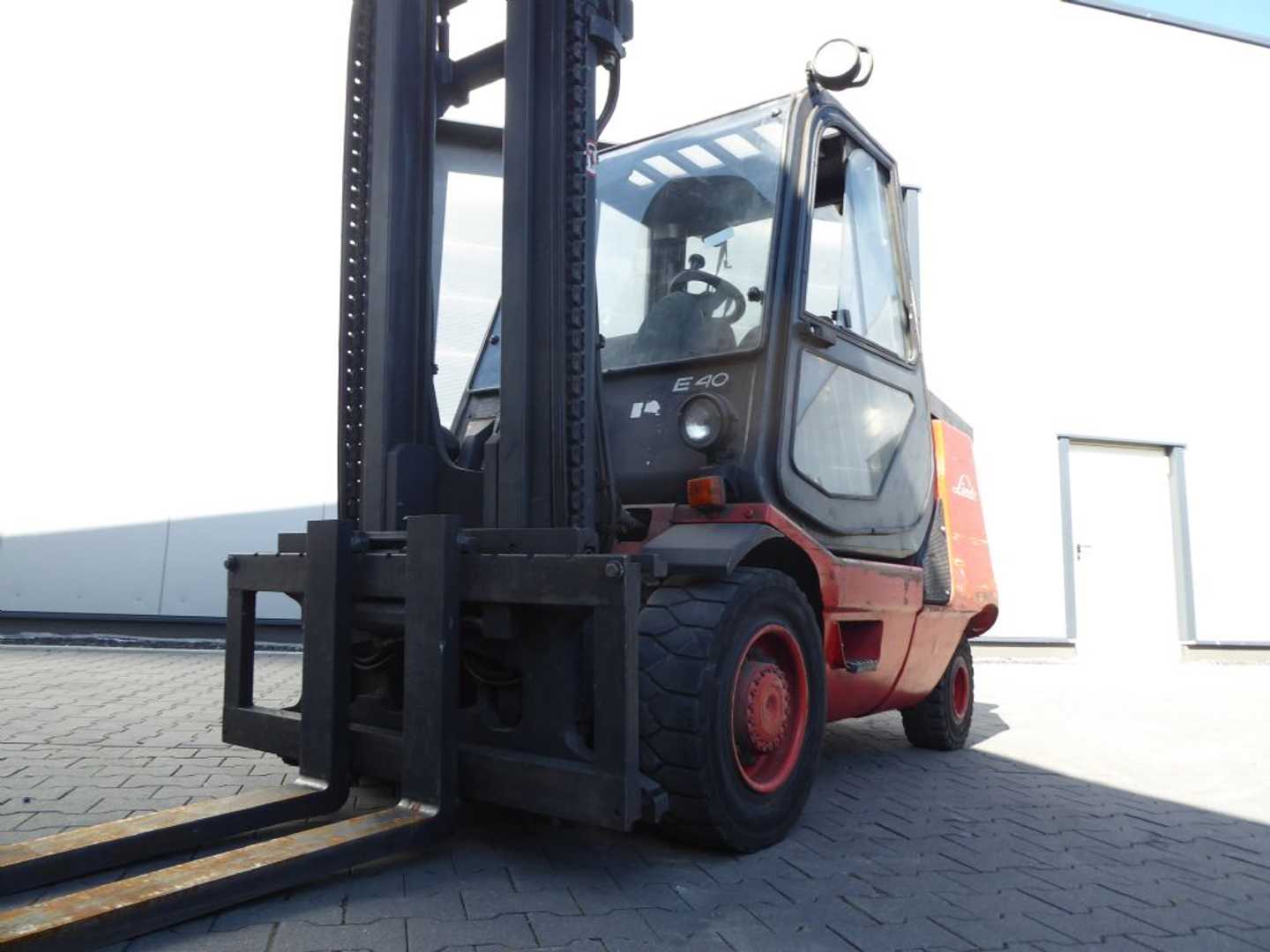 Used Forklift Linde E40P 4 ratų šakinis krautuvas (Image 2)