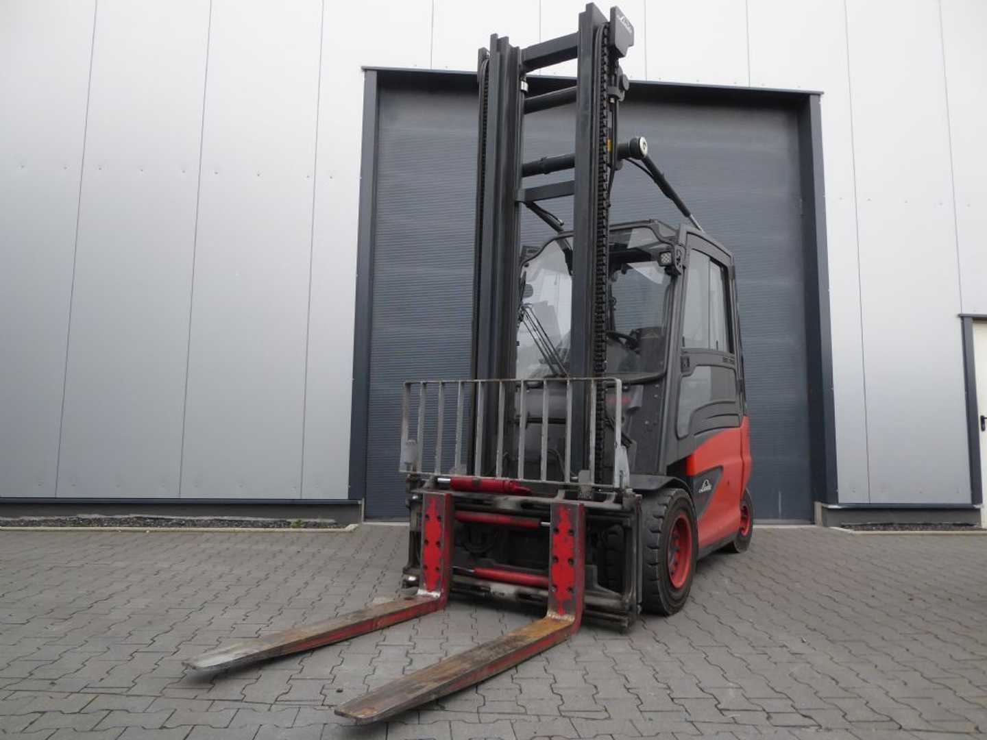 Used Forklift Linde E50HL-01 4 ratų šakinis krautuvas (Image 1)