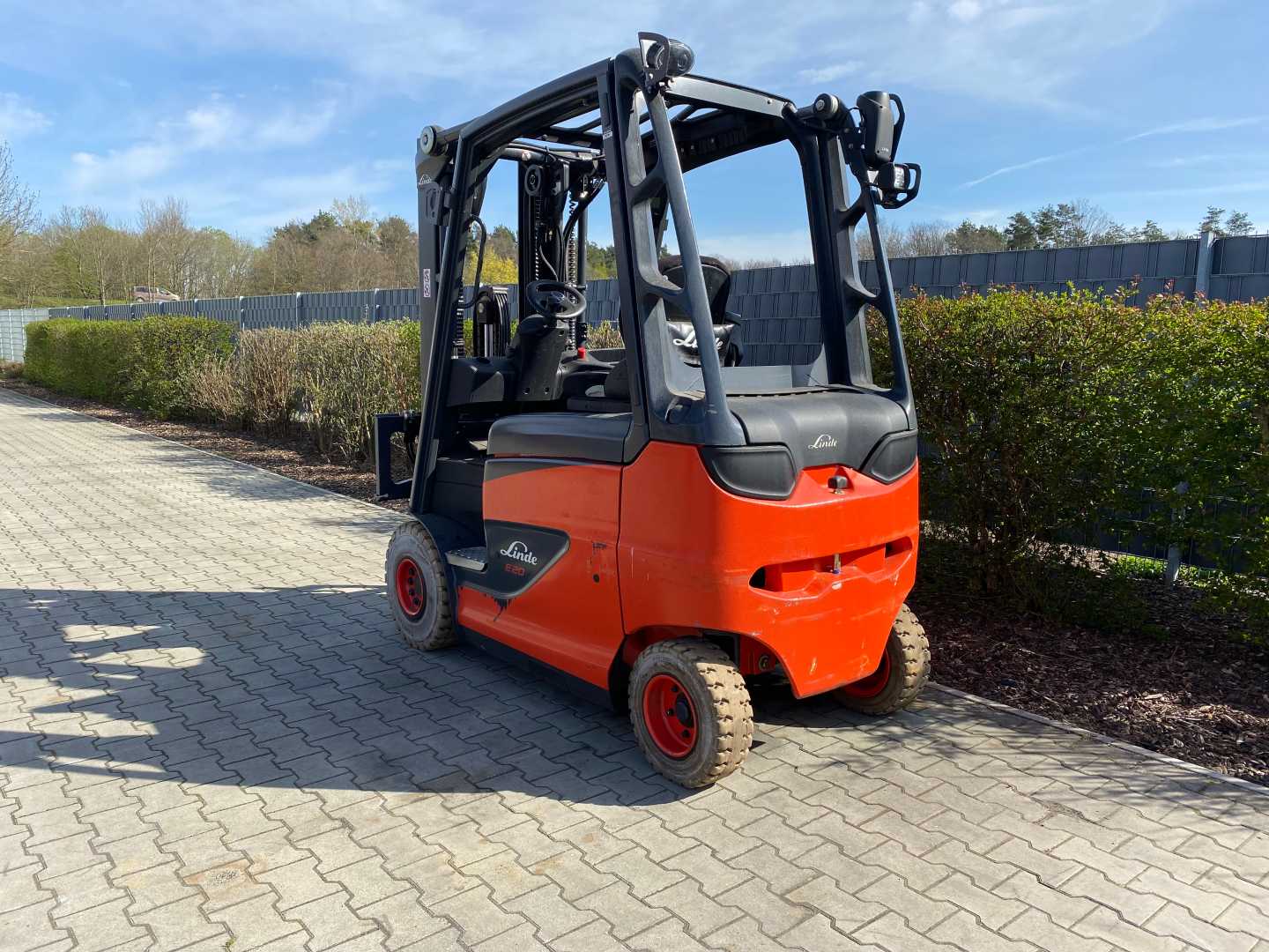 Used Forklift Linde E20H/600 BR387-01 4 ratų šakinis krautuvas (Image 5) Used Forklift Linde E20H/600 BR387-01 4 ratų šakinis krautuvas (Image 5)