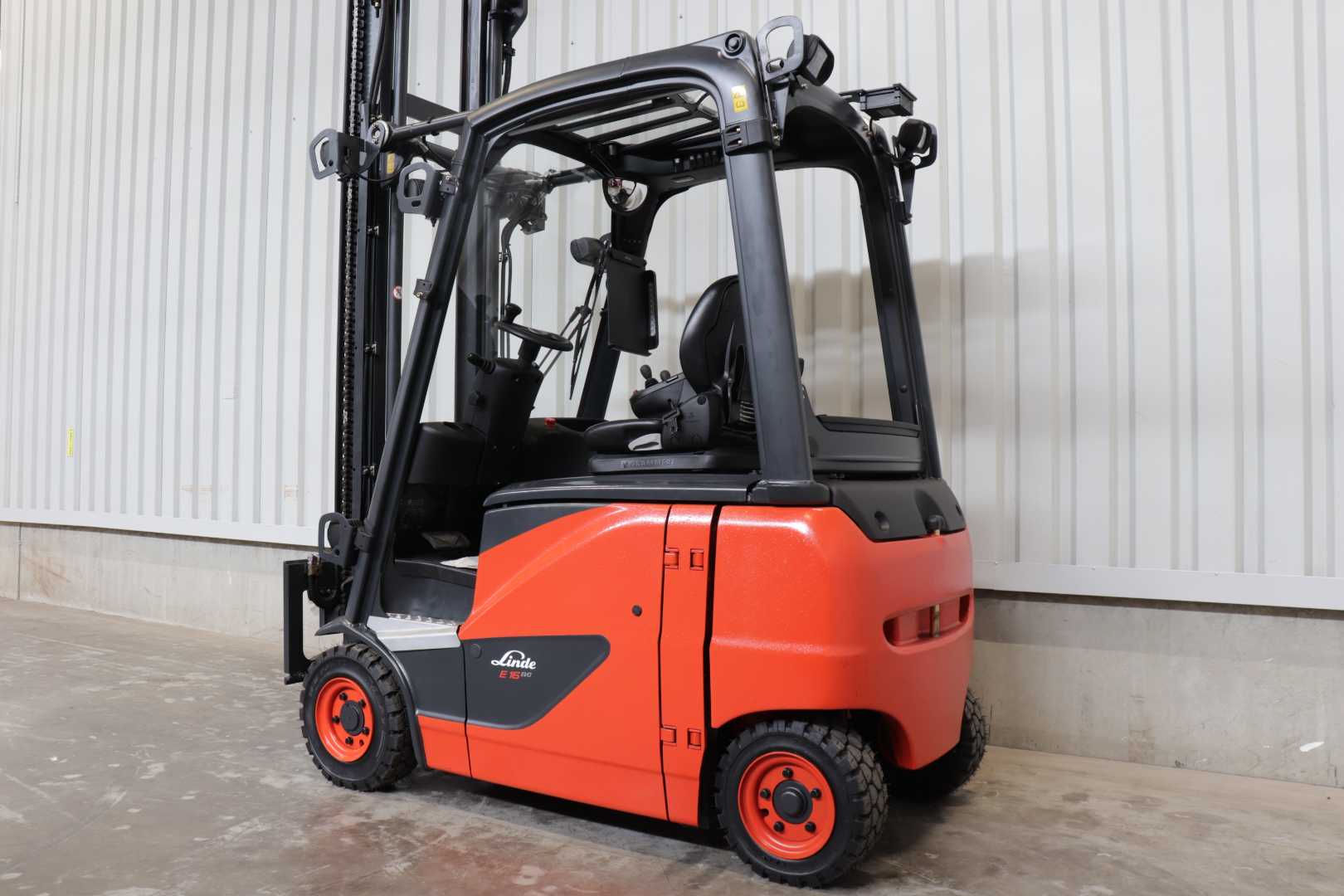 Used Forklift Linde E16PH-02 BR386 4 ratų šakinis krautuvas (Image 4) Used Forklift Linde E16PH-02 BR386 4 ratų šakinis krautuvas (Image 4)