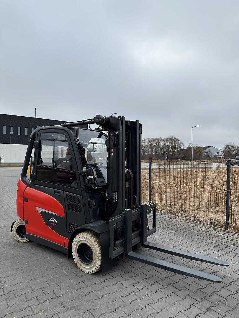 Used Forklift Linde E35HL/1252-01 4 ratų šakinis krautuvas (Image 2)