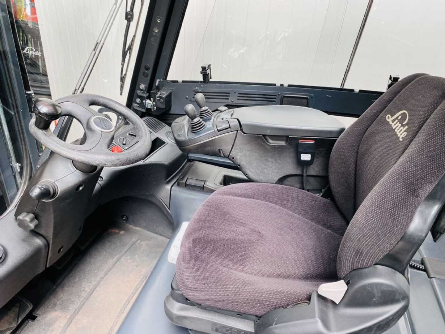 Used Forklift Linde E 50 HL-01/600 Kabine Triplex 4 ratų šakinis krautuvas (Image 6)