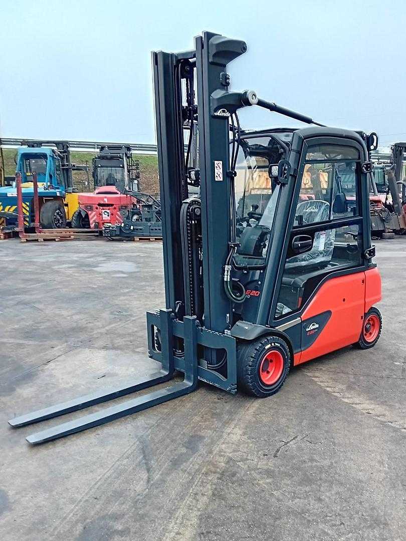 Used Forklift Linde E20PL-02 4 ratų šakinis krautuvas (Image 1) Used Forklift Linde E20PL-02 4 ratų šakinis krautuvas (Image 1)