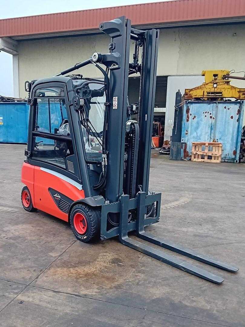 Used Forklift Linde E20PL-02 4 ratų šakinis krautuvas (Image 2) Used Forklift Linde E20PL-02 4 ratų šakinis krautuvas (Image 2)