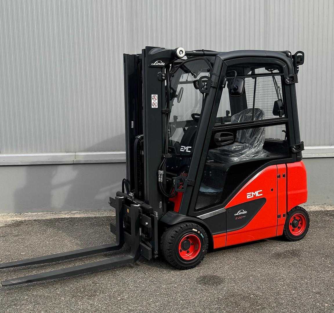Used Forklift Linde E20PH-02 4 ratų šakinis krautuvas (Image 2) Used Forklift Linde E20PH-02 4 ratų šakinis krautuvas (Image 2)