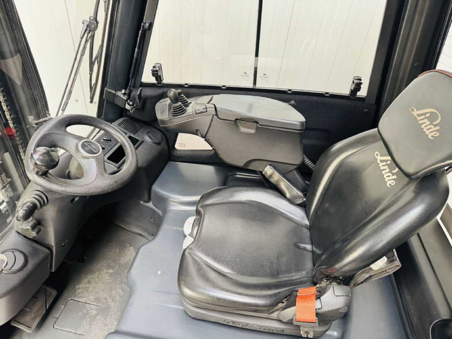 Used Forklift Linde E 16 P-02 EVO Triplex Kabine STVO 4 ratų šakinis krautuvas (Image 5)