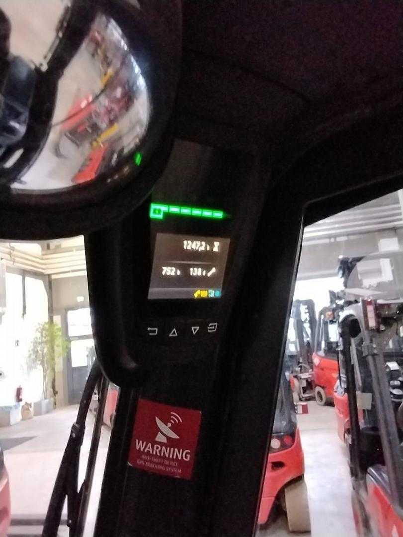 Used Forklift Linde E18PH 4 ratų šakinis krautuvas (Image 5) Used Forklift Linde E18PH 4 ratų šakinis krautuvas (Image 5)