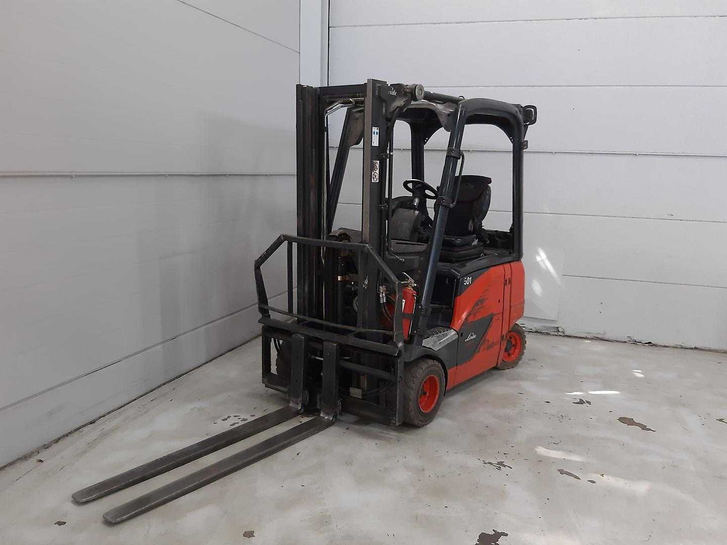 Used Forklift Linde E20PH-02 4 ratų šakinis krautuvas (Image 1) Used Forklift Linde E20PH-02 4 ratų šakinis krautuvas (Image 1)